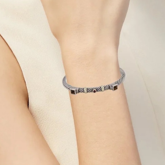 David Yurman
Garnet & Citrine 14k and Silver Renaissance Cable Bracelet - Picture 3 of 6